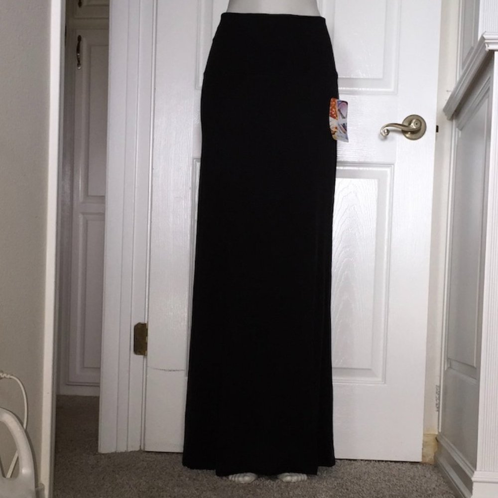 Lily White High Waist  Solid Black Maxi Skirt ~ Med